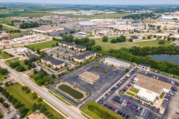 Listing Image #3 - Office for sale at 1910 Moreland Boulevard, Champaign IL 61822 Listing Image #3 - Office for sale at 1910 Moreland Boulevard, Champaign IL 61822