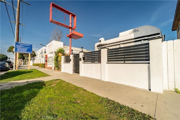Listing Image #2 - Others for sale at 10024 S Western Avenue, Los Angeles CA 90047