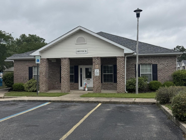 Listing Image #2 - Multi-family for sale at 2403 Eden Street, Pascagoula MS 39581 Listing Image #2 - Multi-family for sale at 2403 Eden Street, Pascagoula MS 39581