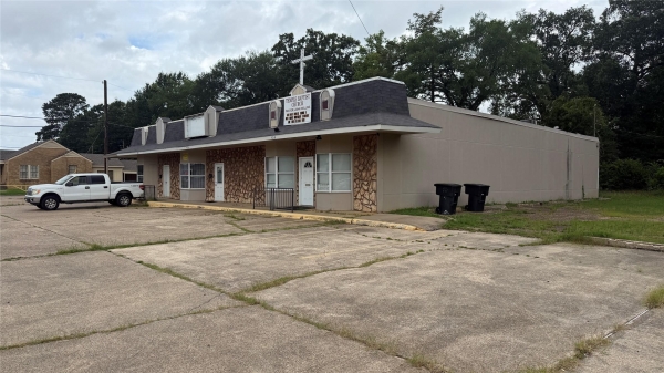 Listing Image #3 - Others for sale at 650 W 70th Street, Shreveport LA 71106 Listing Image #3 - Others for sale at 650 W 70th Street, Shreveport LA 71106