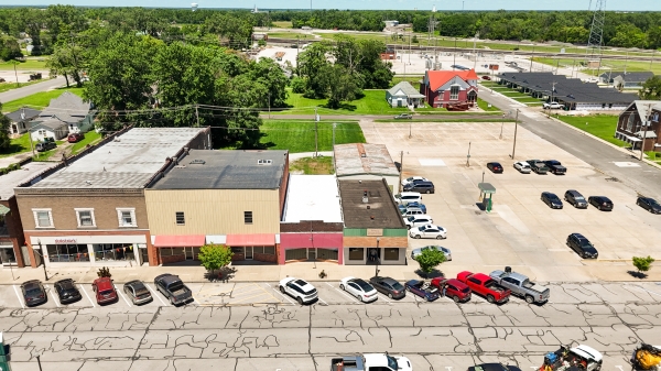 Listing Image #3 - Retail for sale at 523 W Coates St., Moberly MO 65270 Listing Image #3 - Retail for sale at 523 W Coates St., Moberly MO 65270