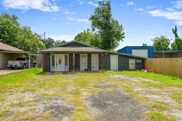 Listing Image #1 - Others for sale at 2905 Hodges Street, Lake Charles LA 70605 Listing Image #1 - Others for sale at 2905 Hodges Street, Lake Charles LA 70605
