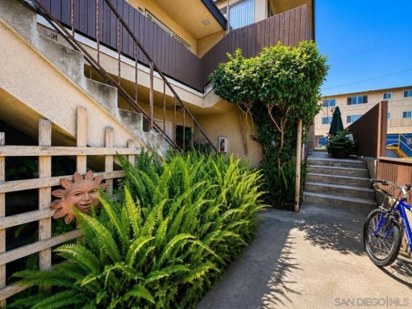 Listing Image #3 - Others for sale at 4363 Rialto St, San Diego CA 92107 Listing Image #3 - Others for sale at 4363 Rialto St, San Diego CA 92107