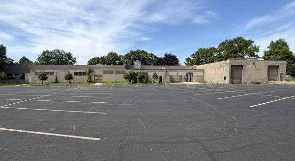 Listing Image #1 - Industrial for sale at 850 Ladd Road (Building A), Walled Lake MI 48390