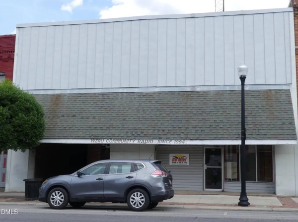Listing Image #2 - Retail for sale at 232 Roanoke Avenue, Roanoke Rapids NC 27870 Listing Image #2 - Retail for sale at 232 Roanoke Avenue, Roanoke Rapids NC 27870