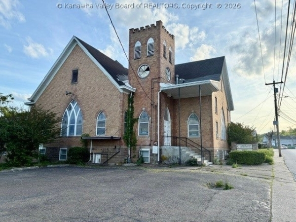 Listing Image #2 - Others for sale at 908 Camden Avenue, Parkersburg WV 26101