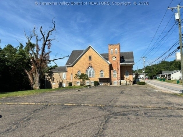 Listing Image #3 - Others for sale at 908 Camden Avenue, Parkersburg WV 26101