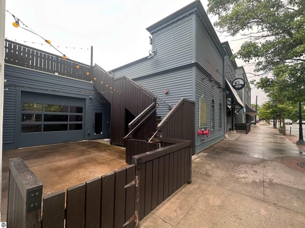 Listing Image #3 - Retail for sale at 423 S Union Street, Traverse City MI 49684 Listing Image #3 - Retail for sale at 423 S Union Street, Traverse City MI 49684