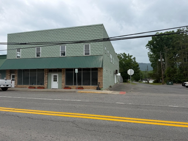 Listing Image #3 - Others for sale at 524 Nicholas St, Rupert WV 25984