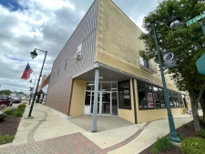 Retail property for sale in Oelwein, IA