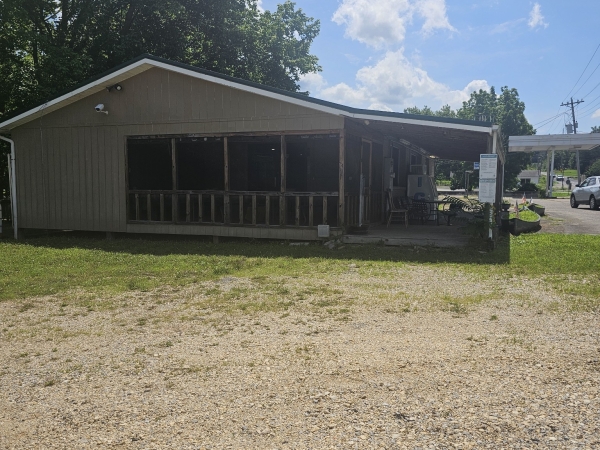 Listing Image #3 - Retail for sale at 472 Iron City Rd, Iron City TN 38463 Listing Image #3 - Retail for sale at 472 Iron City Rd, Iron City TN 38463