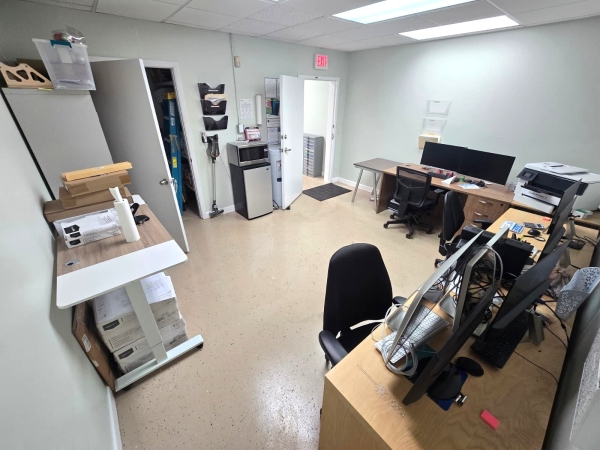 Listing Image #6 - Industrial for sale at 3660 NW 126th Avenue, Unit 7, Coral Springs FL 33065 Listing Image #6 - Industrial for sale at 3660 NW 126th Avenue, Unit 7, Coral Springs FL 33065