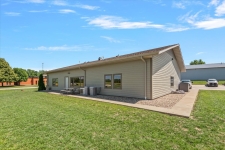 Listing Image #3 - Office for sale at 103 Centre Drive, Petersburg IL 62675