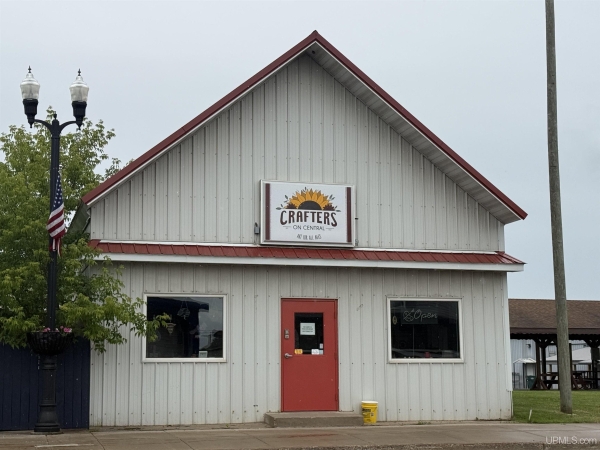 Listing Image #1 - Office for sale at 733 Central Avenue, Florence T-WI WI 54121 Listing Image #1 - Office for sale at 733 Central Avenue, Florence T-WI WI 54121