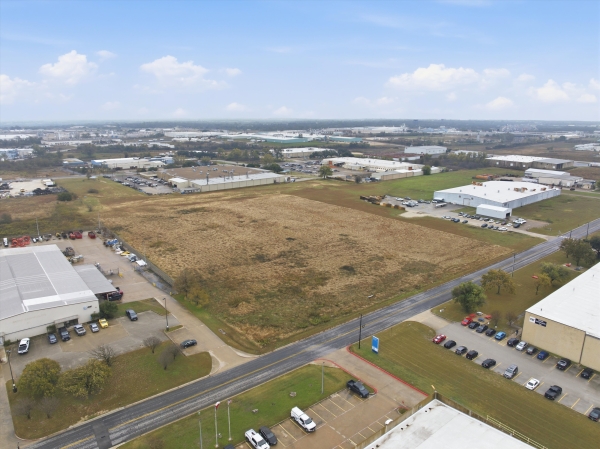 Listing Image #1 - Land for sale at 3301 Lucius McCelvey Dr, Temple TX 76502