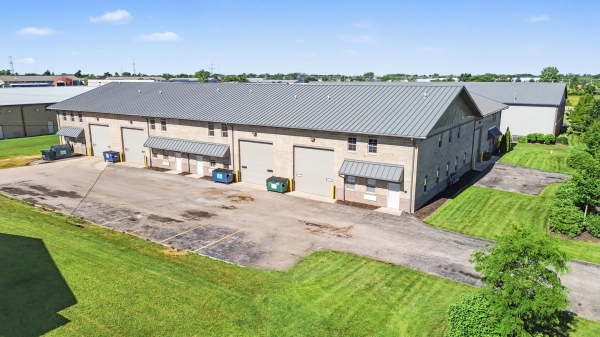 Listing Image #2 - Industrial for sale at 12521-12531 W. Horseshoe Dr., New Lenox IL 60451