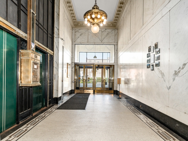 Listing Image #3 - Office for sale at 628-630 Columbus St, Ottawa IL 61350
