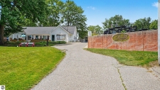 Retail property for sale in Ithaca, MI