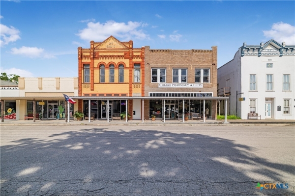 Listing Image #1 - Others for sale at 212 S Commercial Street, Goliad TX 77963