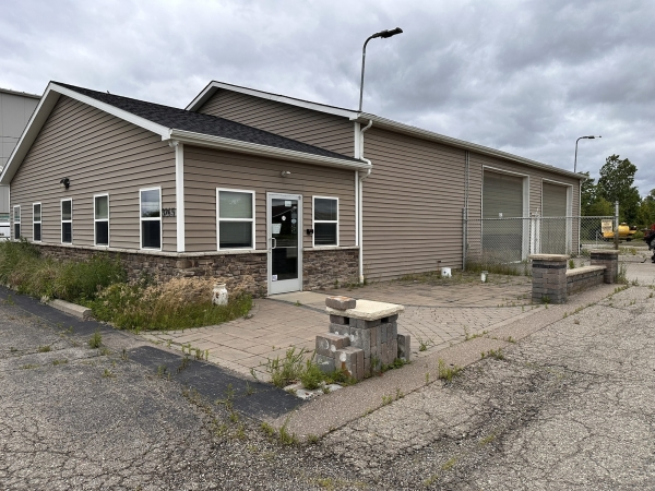 Listing Image #2 - Industrial for sale at 3245 Card Drive, Burton MI 48529