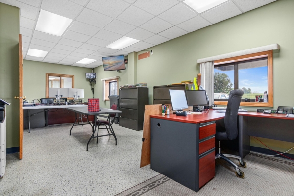Listing Image #4 - Industrial Park for sale at 675 Grupe St, Roberts WI 54023