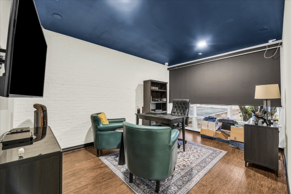 Listing Image #3 - Office for sale at 2214 Washington Ave, Waco TX 76701