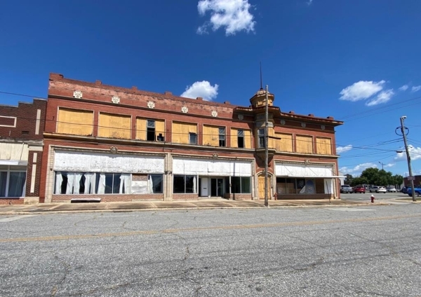 Listing Image #1 - Others for sale at 205 S 8th Street, Cordele GA 31015
