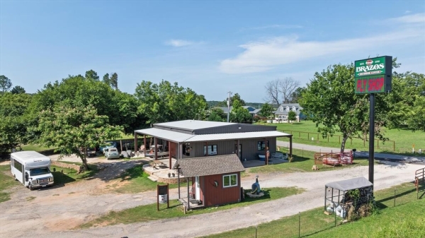 Listing Image #2 - Others for sale at 1191 County Road 316, Rainbow TX 76077