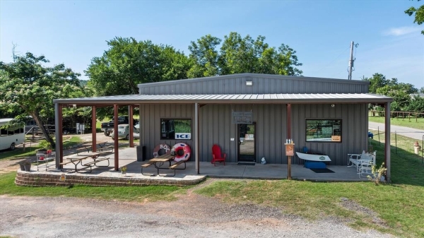 Listing Image #3 - Others for sale at 1191 County Road 316, Rainbow TX 76077