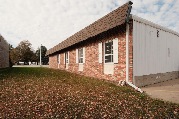Listing Image #2 - Retail for sale at 132 N Main Ave, Siouxcentr IA 51250
