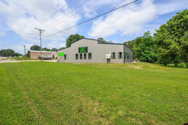 Listing Image #3 - Others for sale at 2052 CENTRAL BOULEVARD, Bull Shoals AR 72619 Listing Image #3 - Others for sale at 2052 CENTRAL BOULEVARD, Bull Shoals AR 72619