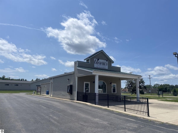 Listing Image #3 - Retail for sale at 1190 Plett Road, Cadillac MI 49601
