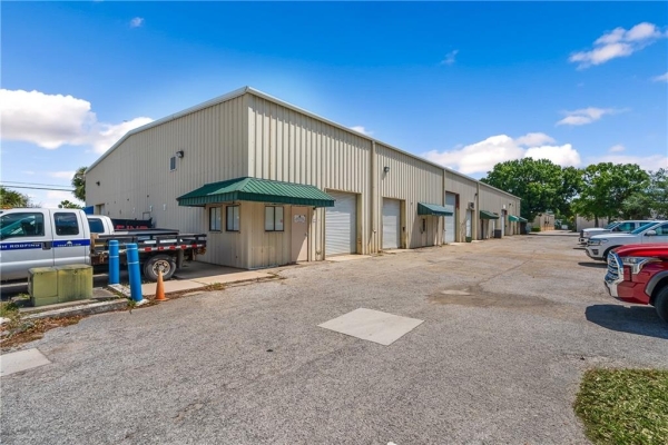 Listing Image #2 - Industrial for sale at 3101 Aviation Boulevard , G, Vero Beach FL 32960 Listing Image #2 - Industrial for sale at 3101 Aviation Boulevard , G, Vero Beach FL 32960