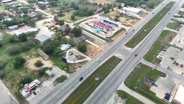 Listing Image #3 - Industrial for sale at 705 10th St, Floresville TX 78114 Listing Image #3 - Industrial for sale at 705 10th St, Floresville TX 78114