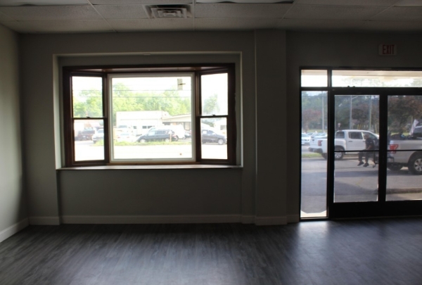 Listing Image #3 - Retail for sale at 1703 Bradyville Pike, Murfreesboro TN 37130 Listing Image #3 - Retail for sale at 1703 Bradyville Pike, Murfreesboro TN 37130