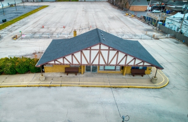 Listing Image #1 - Retail for sale at 5545 W 127th Street, Crestwood IL 60418 Listing Image #1 - Retail for sale at 5545 W 127th Street, Crestwood IL 60418