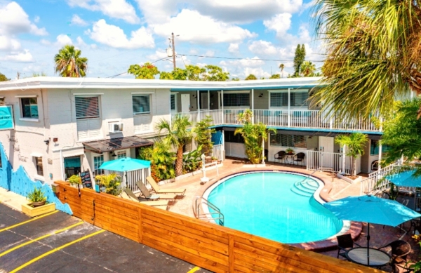 Listing Image #1 - Others for sale at 11965 Gulf Blvd, Treasure Island FL 33706