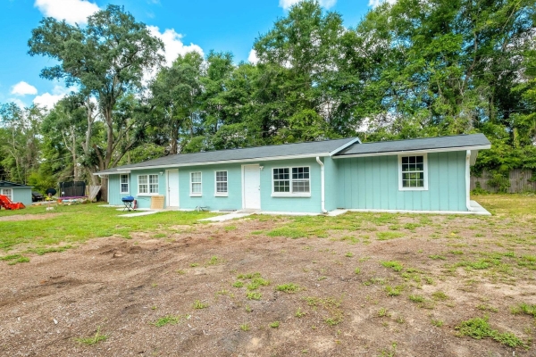Listing Image #2 - Multi-family for sale at 1360 - 136 Willow Pine Ln 2, Tallahassee FL 32310 Listing Image #2 - Multi-family for sale at 1360 - 136 Willow Pine Ln 2, Tallahassee FL 32310