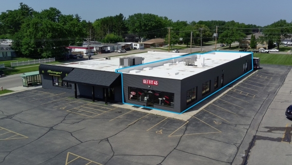 Listing Image #1 - Retail for sale at 1944 Center Ave, Janesville WI 53546 Listing Image #1 - Retail for sale at 1944 Center Ave, Janesville WI 53546
