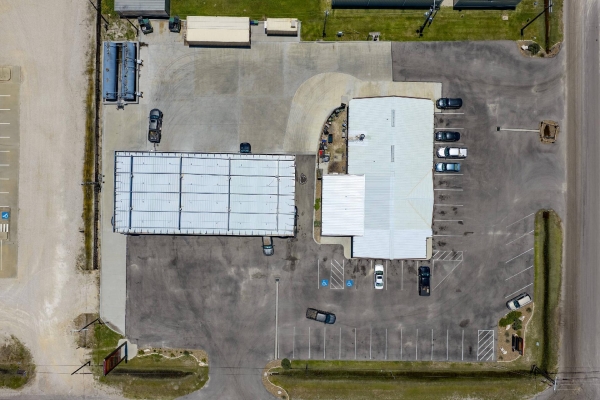 Listing Image #2 - Industrial for sale at 2581 W Adams Ave, Port O'Connor TX 77982