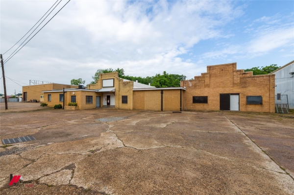 Listing Image #3 - Others for sale at 5500, 5514, 5604, 5606 Mansfield Road, Shreveport LA 71108