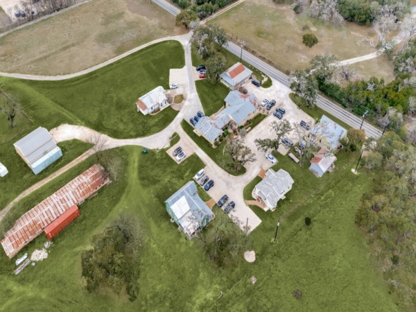 Listing Image #1 - Industrial for sale at 1015 N School St, Boerne TX 78006 Listing Image #1 - Industrial for sale at 1015 N School St, Boerne TX 78006