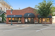 Retail for sale in Sycamore, IL