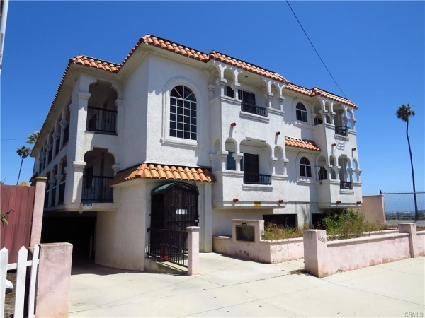 Listing Image #3 - Multi-family for sale at 1606 Palos Verdes St, San Pedro Ca CA 90731 Listing Image #3 - Multi-family for sale at 1606 Palos Verdes St, San Pedro Ca CA 90731