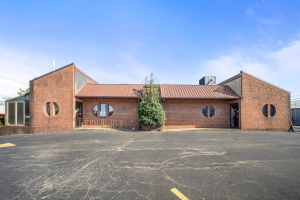 Listing Image #1 - Office for sale at 2430 Winchester Avenue, ashland KY 41101 Listing Image #1 - Office for sale at 2430 Winchester Avenue, ashland KY 41101