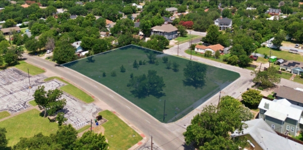 Listing Image #1 - Land for sale at 1104 N 18th A St, Waco TX 76707