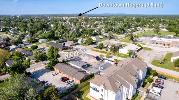 Listing Image #3 - Office for sale at 700 W Oak Street, Rogers AR 72756 Listing Image #3 - Office for sale at 700 W Oak Street, Rogers AR 72756
