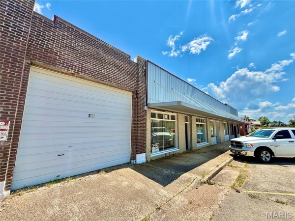 Listing Image #3 - Others for sale at 107 W Camden, Richland MO 65556