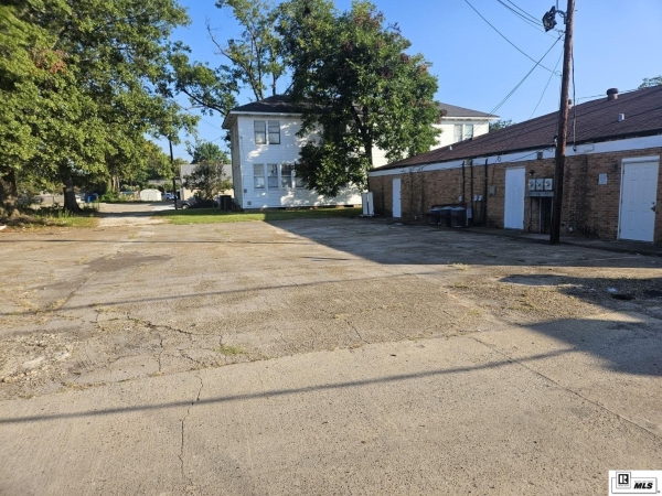 Listing Image #2 - Industrial for sale at 809 N 4TH STREET, Monroe LA 71201 Listing Image #2 - Industrial for sale at 809 N 4TH STREET, Monroe LA 71201