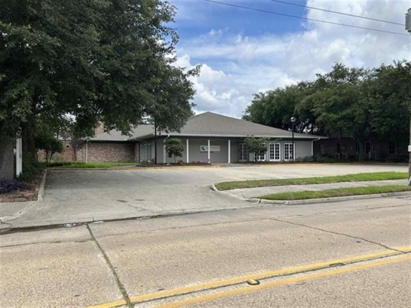 Listing Image #3 - Office for sale at 640 Dr. Michael Debakey Drive, Lake Charles LA 70601 Listing Image #3 - Office for sale at 640 Dr. Michael Debakey Drive, Lake Charles LA 70601